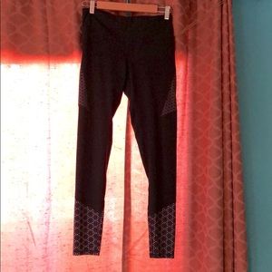 Athletic pants. Small pocket on the waist band